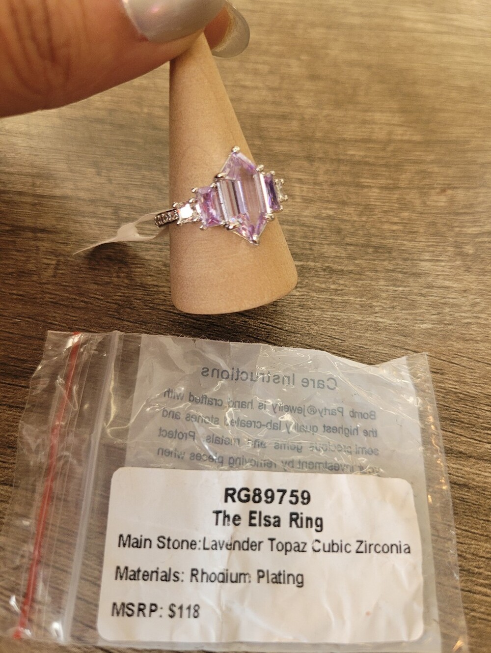 NWT Bomb Party The Elsa Ring